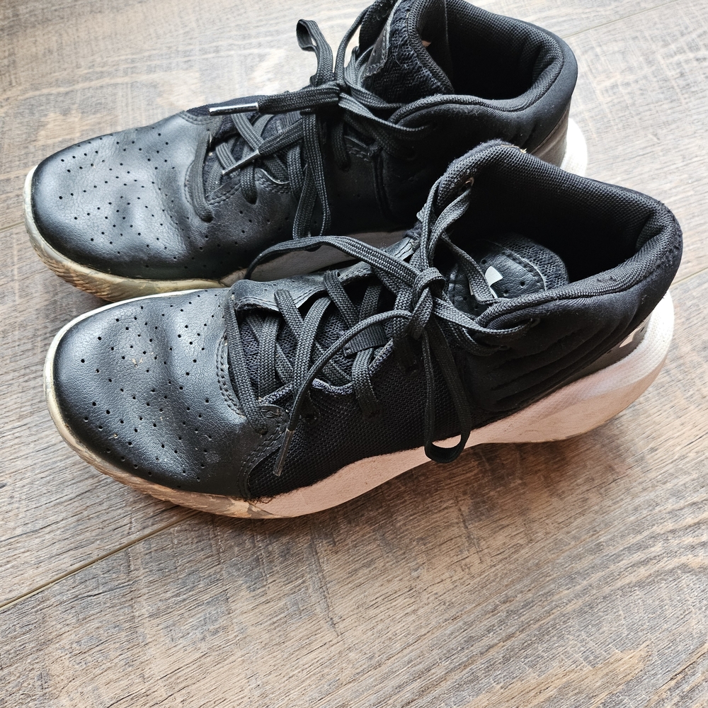 Under Armour Black and White Athletic Shoes